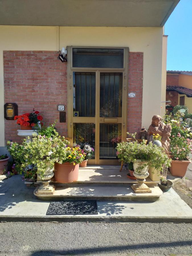 Guest House Edera San Gimignano Exteriör bild